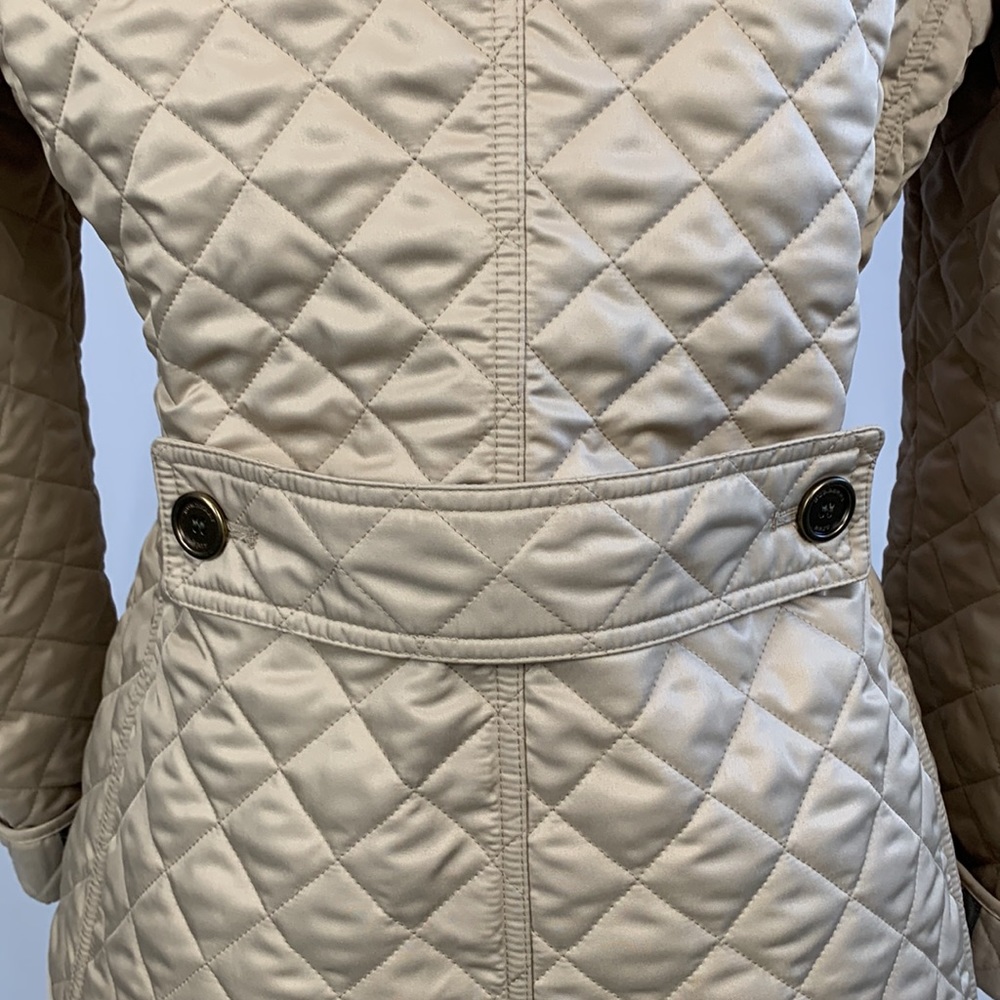 Burberry Classic Tan Quilted Jacket - Picture 10 of 16
